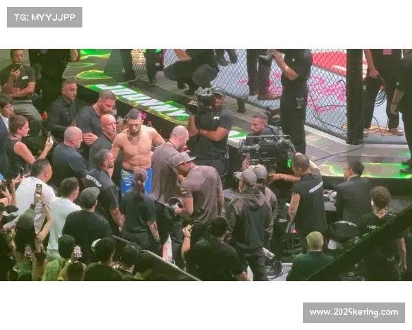 张名扬UFC上海站遭强尼·沃克逆转落败 首度品尝职业生涯失利滋味